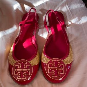 NWOT Tory Burch flats/sandals